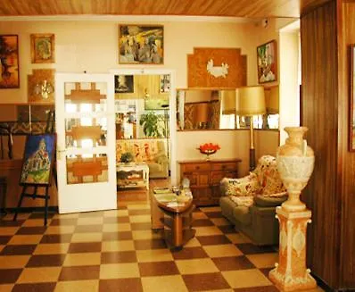 Hotel Comodoro *